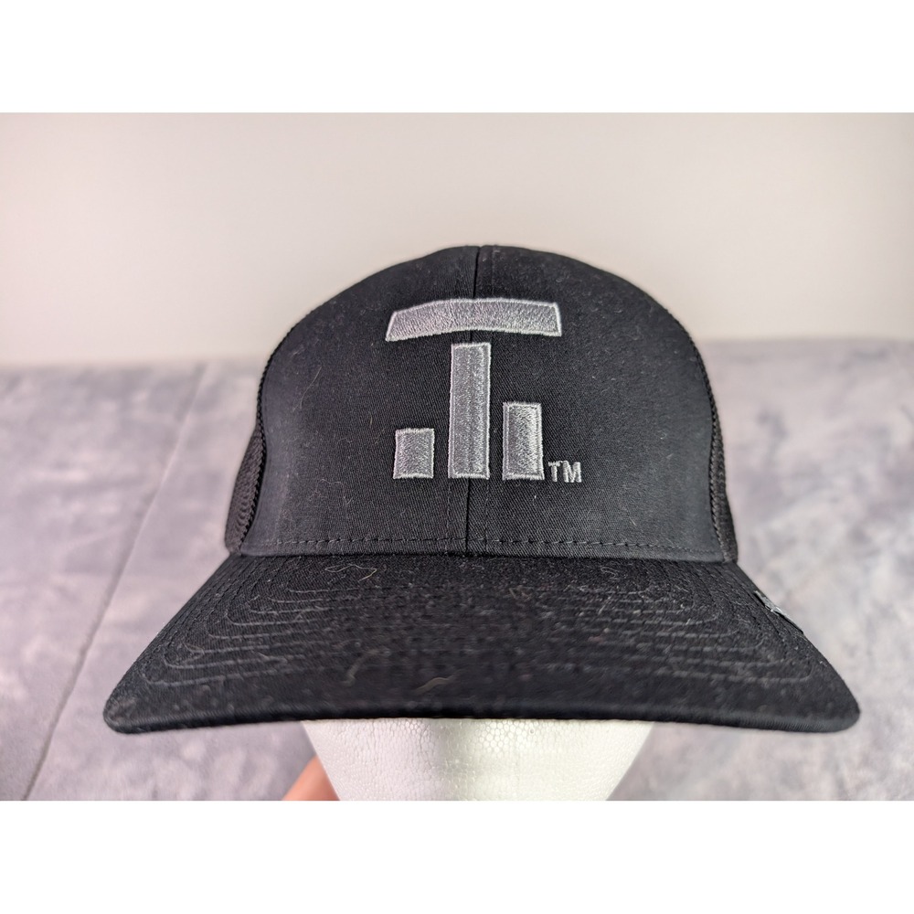 TravisMathew Mens Black Trucker Hat Mesh Snapback Flexfit 110 Adjustable Cap